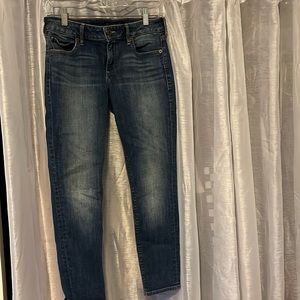 Lolita Capri Lucky Brand dark wash jeans